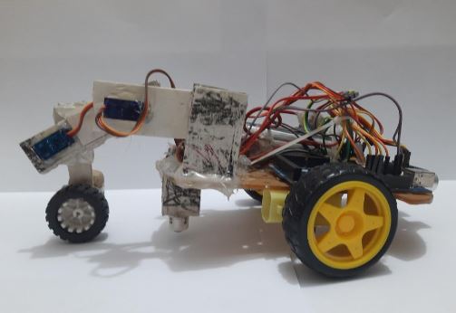 Front view of crawler bot